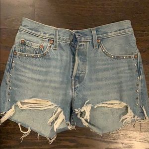 Detailed levi’s shorts